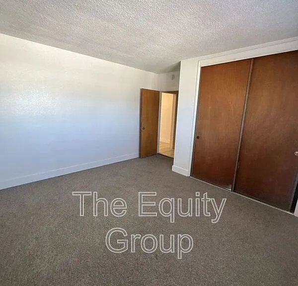 550 S Richmond Ave #3 — Photo 7