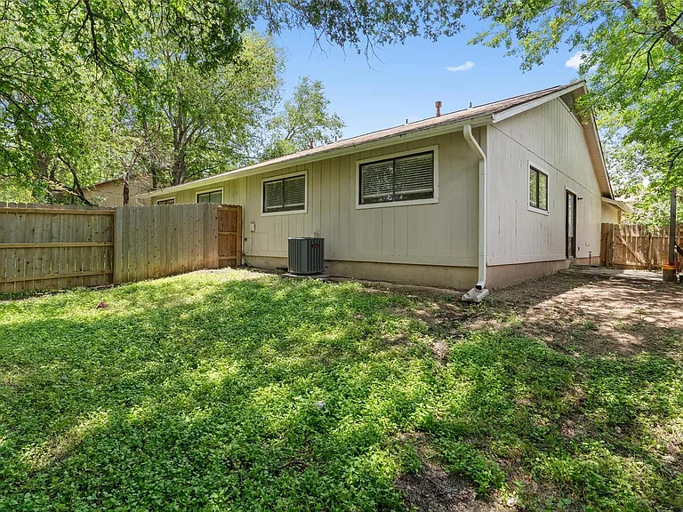 11411 Walnut Ridge Dr #B — Photo 18