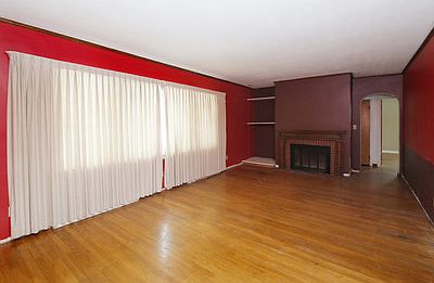 4th image of 1001 East St
