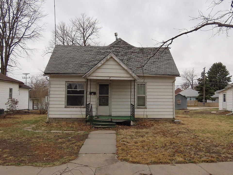 1st image of 725 N 7th St
