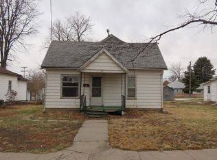 725 N 7th St, David City, NE 68632