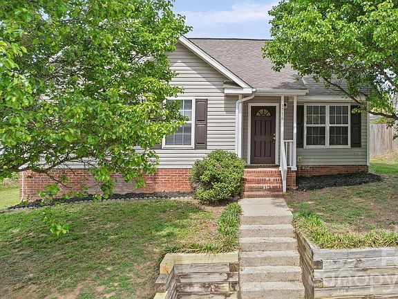 3rd image of 3716 Capps Hill Dr #19