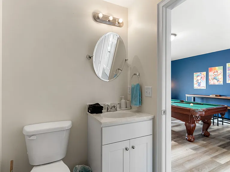 128 Ashworth Ave #309 — Photo 36