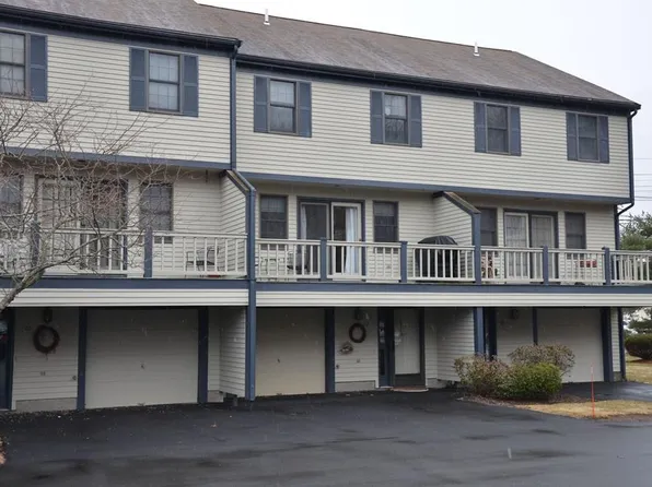 22 Collins St, Danvers, MA 01923