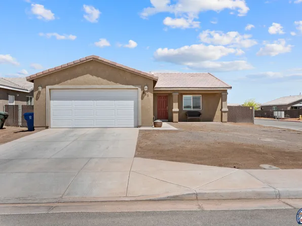 511 Quail Ct, Imperial, CA 92251