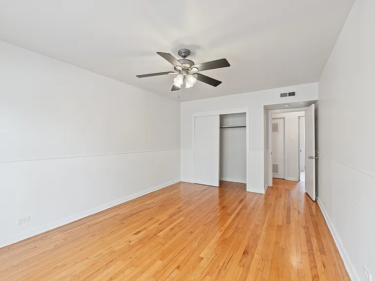 417 W Gramercy Pl #1 — Photo 7