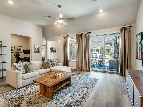 2nd image of 3851 Sand Lily Ln
