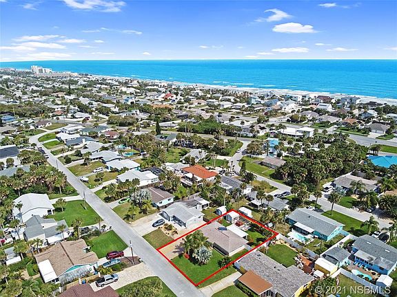 3rd image of 21 Sand Dune Dr