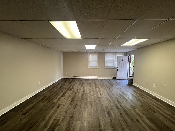 5th image of 1102 E 4th St APT 1