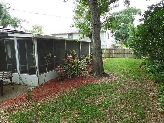 4th image of 1601 Parkside Dr