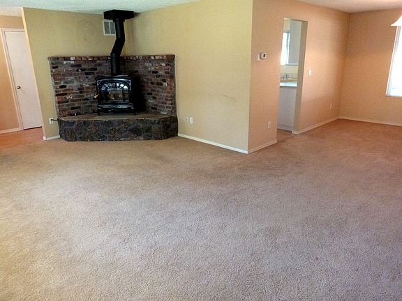 2nd image of 61455 Barleycorn Ln