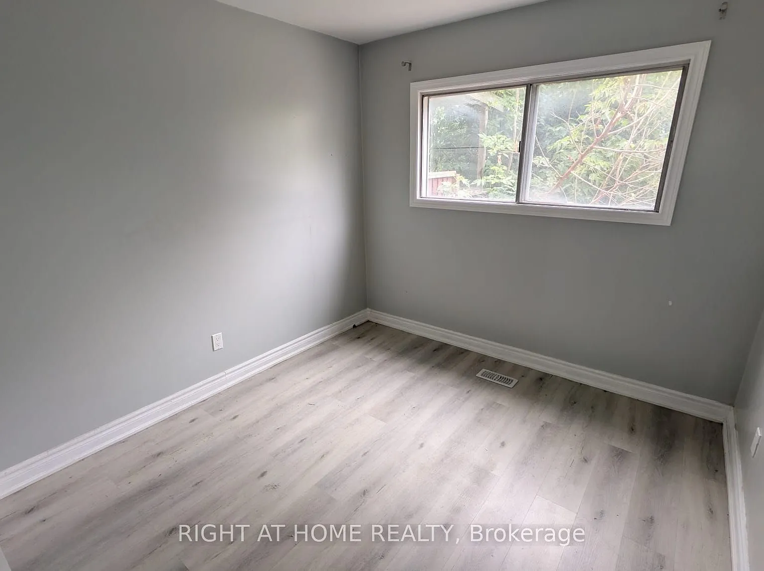 3 bed, $3,000 — Photo 3