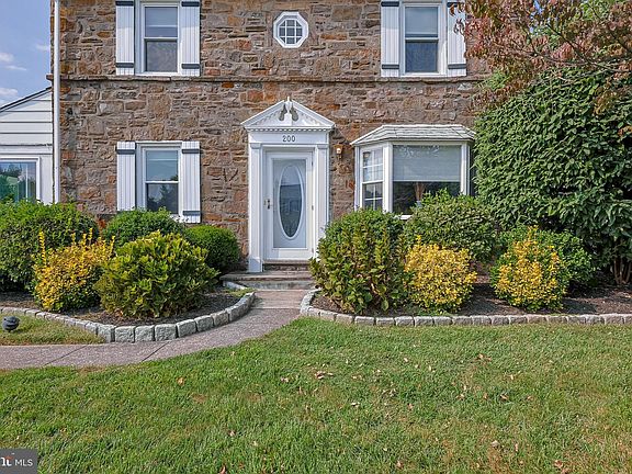 3rd image of 200 N Belfield Ave