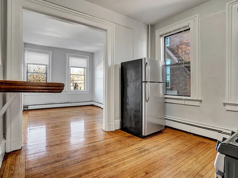 33 Howe St #35 — Photo 7