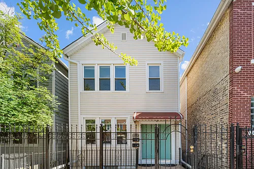 1749 W 19th St #2 Photo 1