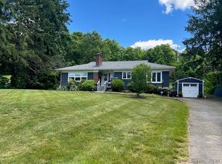135 Bowers Hill Rd, Oxford, CT 06478