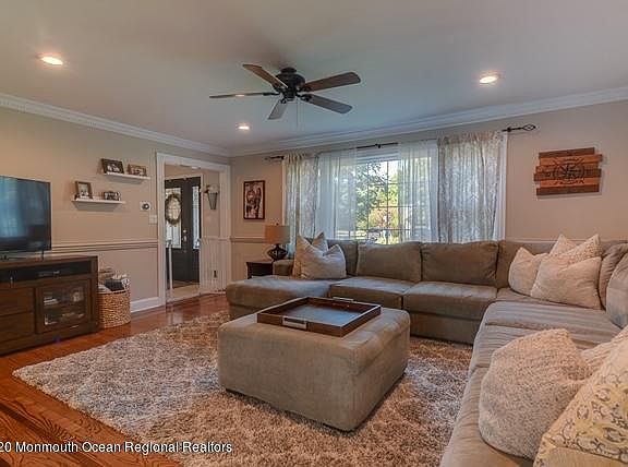 5th image of 994 Honeywell Dr