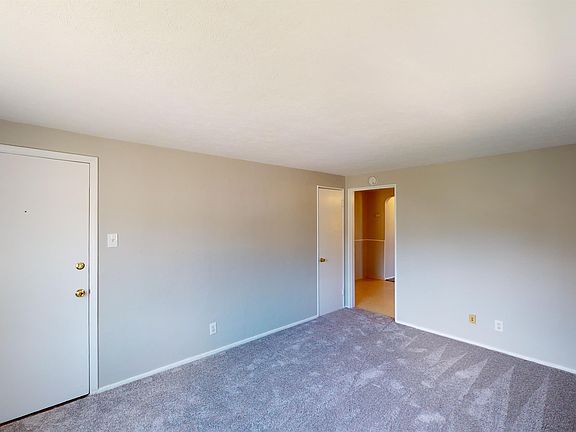 4th image of 55 Gorman Ln #4