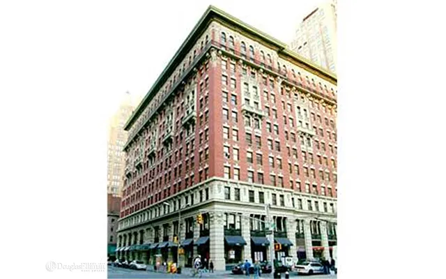 Rented by Douglas Elliman | media 28