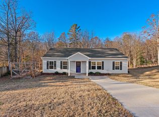 3 Stern Ct, Greenville, SC 29617