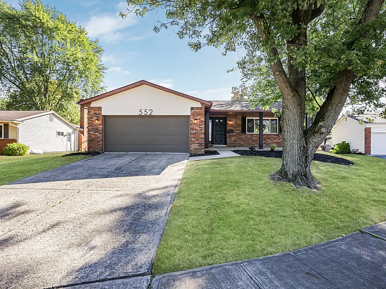 552 Allview Ct — Photo 3