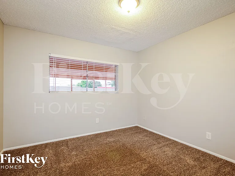 16412 N 49th Dr — Photo 14