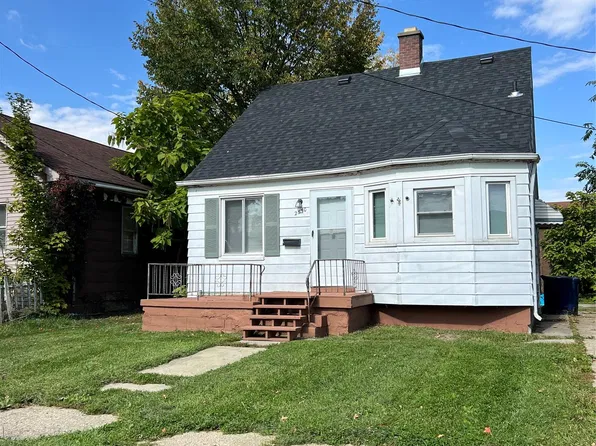 2550 Swayze St, Flint, MI 48503
