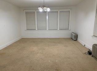 136 Acme St FLOOR 2, Elizabeth, NJ 07202