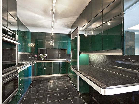 3rd image of 200 Central Park S APT 16E