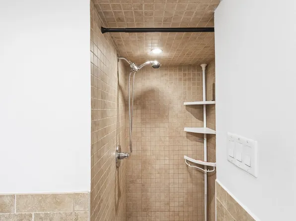 2756 Mill Avenue image 24 of 28