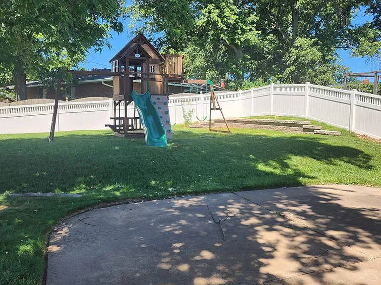 5147 Mild Dr — Photo 5