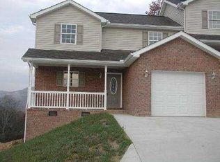 9 Moonlight Dr, Elkview, WV 25071