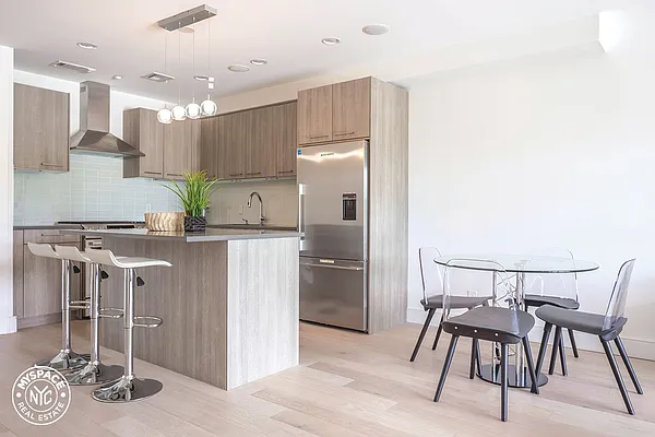 Sold by MySpaceNYC | media 6