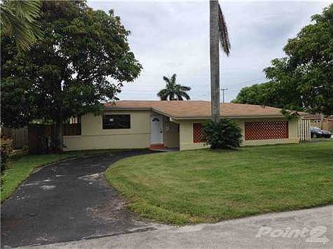 1st image of 2500 Flamingo Dr
