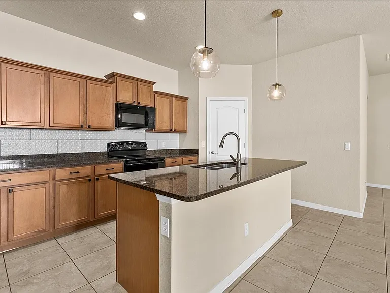 11711 Breadfruit Ln — Photo 24