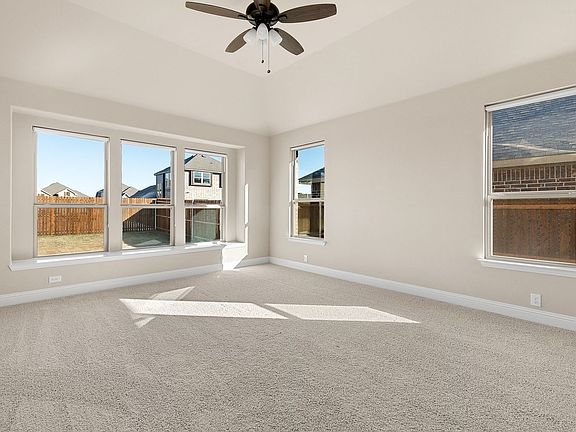 3rd image of 4005 Three Forks Rd