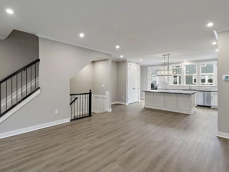 7252 Abington Way — Photo 3