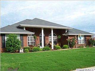 1st image of 116 Herrick Dr SW