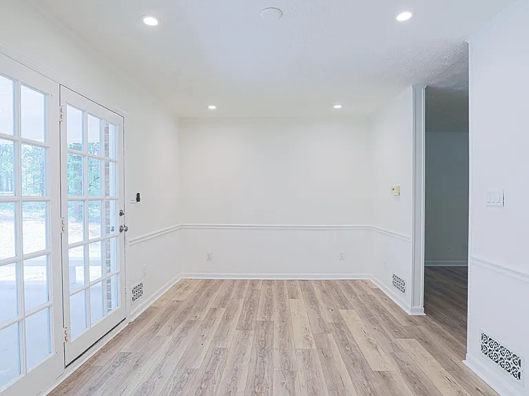 1150 Bell Rd — Photo 8