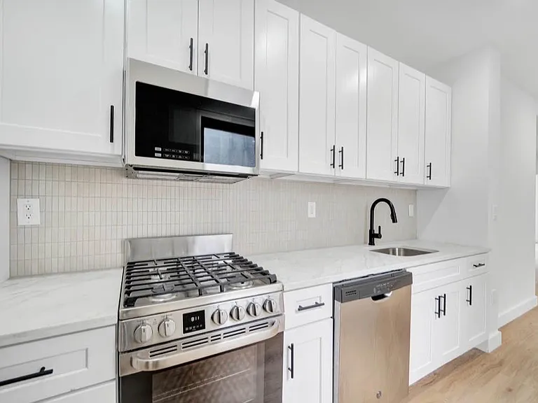 617 W 170th St #4C — Photo 15