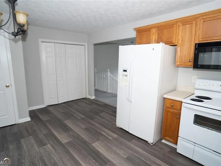 52 Fieldstone Ct — Photo 16