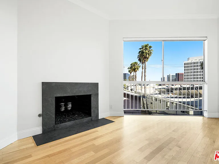 11628 Montana Ave #206 — Photo 27