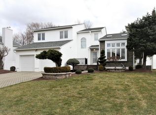 9 Nystrom Trl, Matawan, NJ 07747