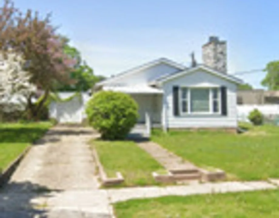 217 S West Blvd