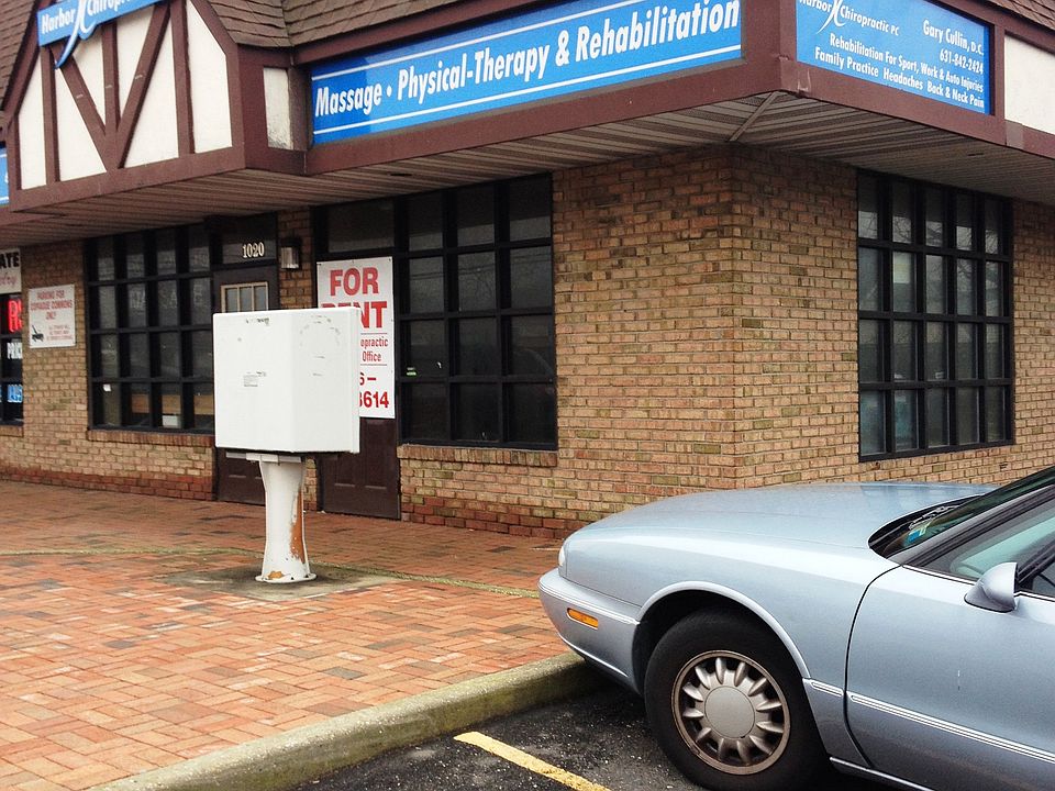 1st image of 1020 Montauk Hwy