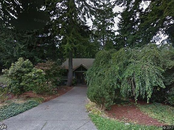 5th image of 12659 Crown Dr NE
