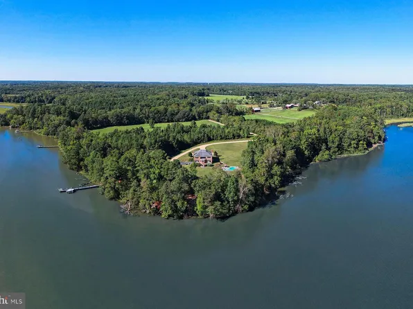 46369 Hattons Rest Ln, Lexington Park, MD 20653