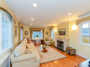 77 Kerrigan St, Long Beach, NY 11561