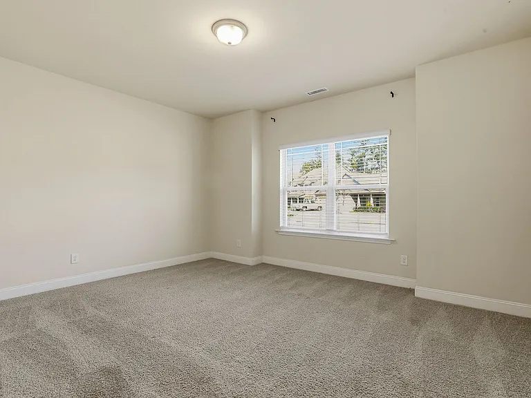 52 Woodwater Cir — Photo 32