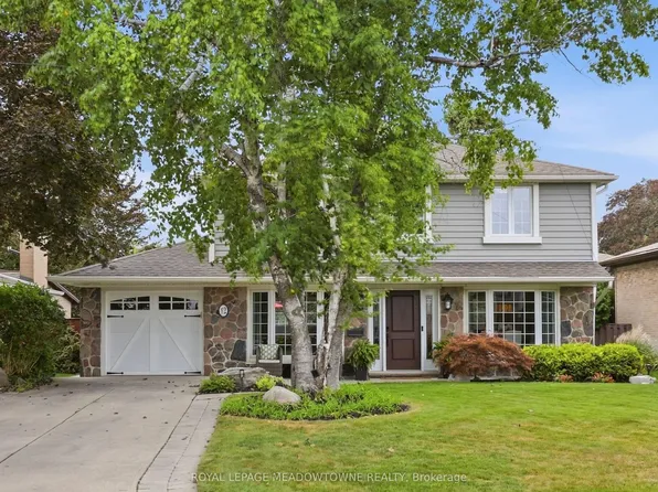 12 Cheltenham Ct, Brampton, ON L6W 1J3